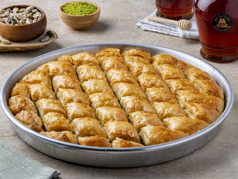 Fıstıklı Ballı Baklava Tepsi